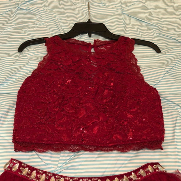 Junior Formal Two piece dress - Picture 3 of 7